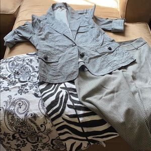 Black + White Bundle